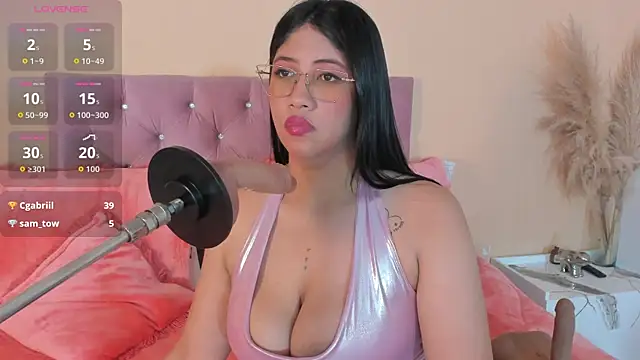 estrella_bigboobs14's cam snapshot