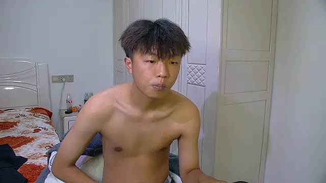 Chocolates-001 live sex cam