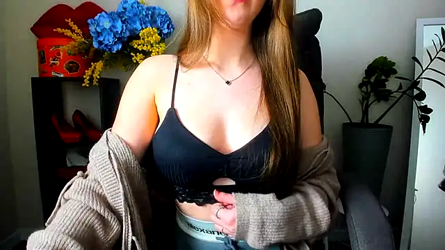 Nesie-Stoun's cam snapshot