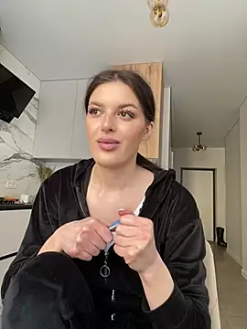 little_belucci's cam snapshot