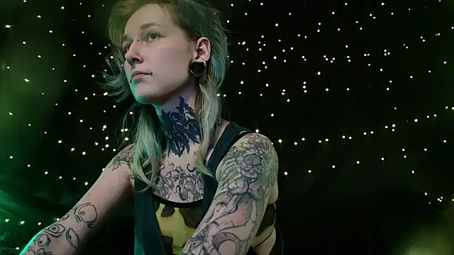 Littlespacemouse's cam snapshot