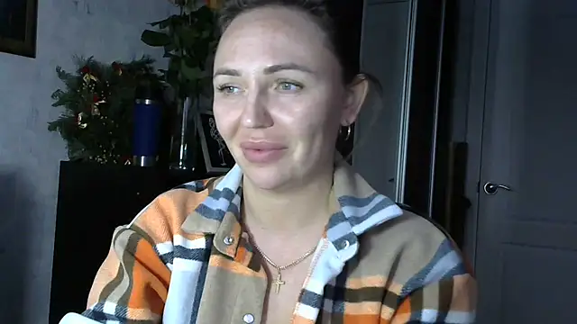 AngelinaLove28's cam snapshot