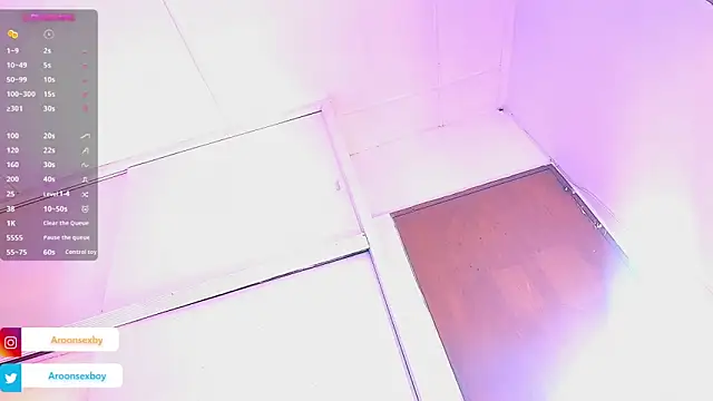 Aroonsexyboy live sex cam