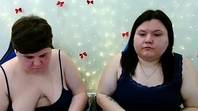 BeckyAndHellen live sex cam