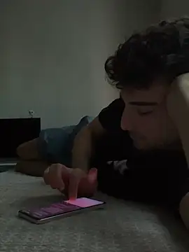 Yasinyasin7 live sex cam