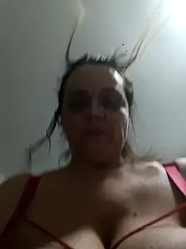 hugebobbs live sex cam