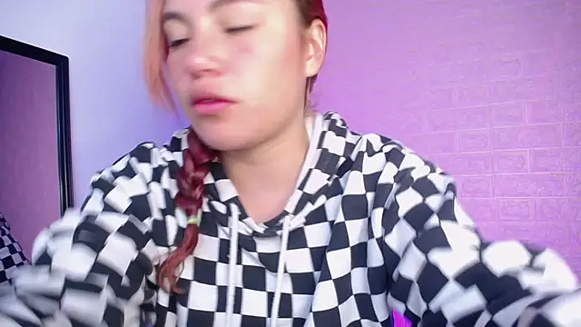 Dominic_Queen1126's cam snapshot