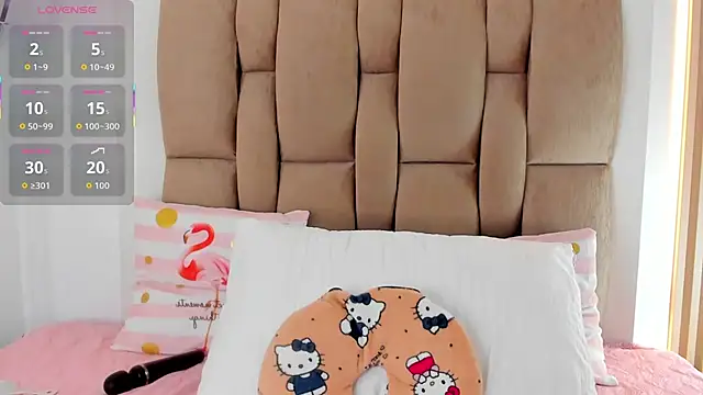 emily_rivas_'s cam snapshot