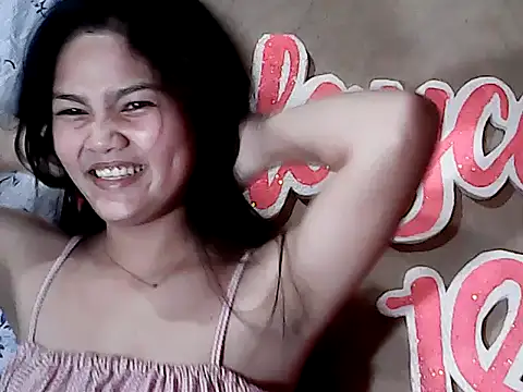 PinaySkinnyJust18's cam snapshot