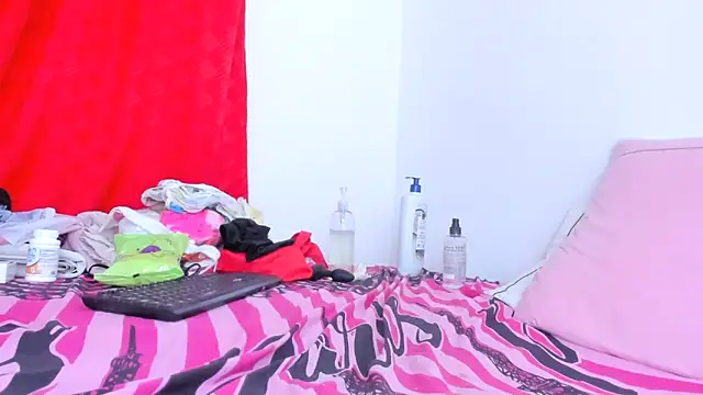 Elianissquirt's cam snapshot