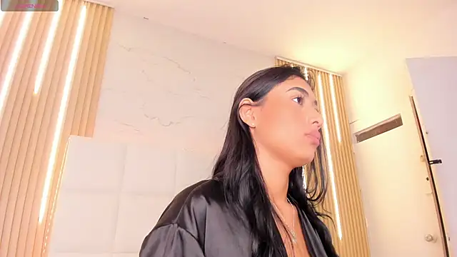 Elody_rousse's cam snapshot