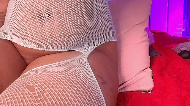 jones_maddy_'s cam snapshot