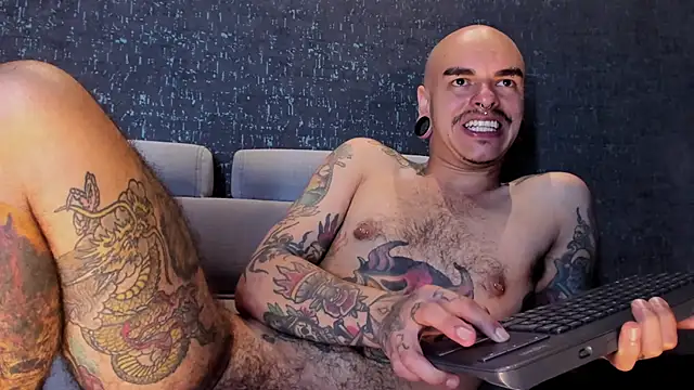 kaletattoo's cam snapshot