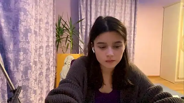 SaintMari's cam snapshot