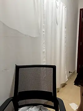 A-ZJunn's cam snapshot