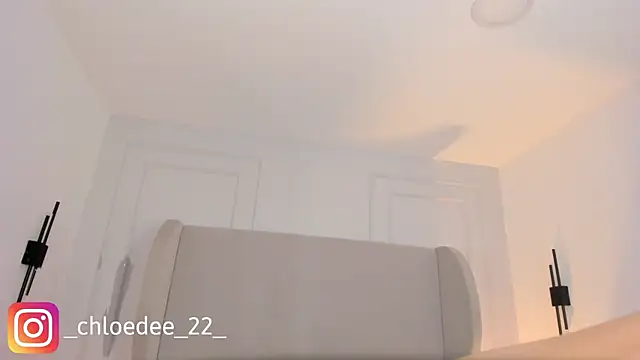 chloe_d's cam snapshot