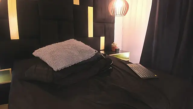 Lucio__Fox's cam snapshot