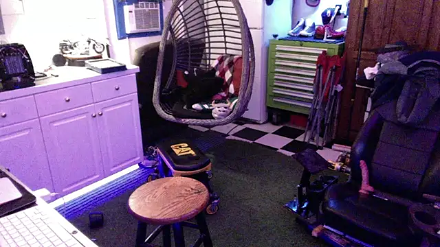 Polaroid_White live sex cam