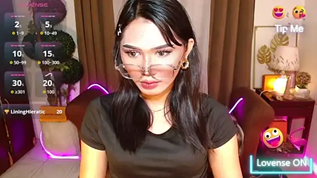 _TransGoddessCloe_'s cam snapshot