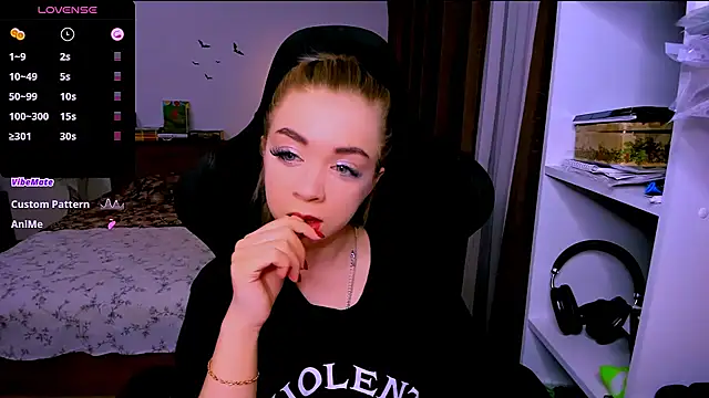 littleSiyfairy's cam snapshot