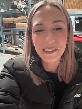 lola_tentatiion live sex cam