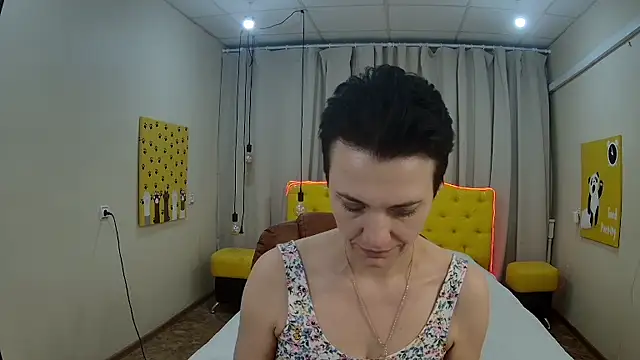 AvaSaturnian live sex cam