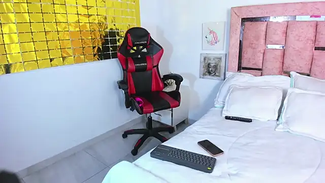 LaurenDenis live sex cam