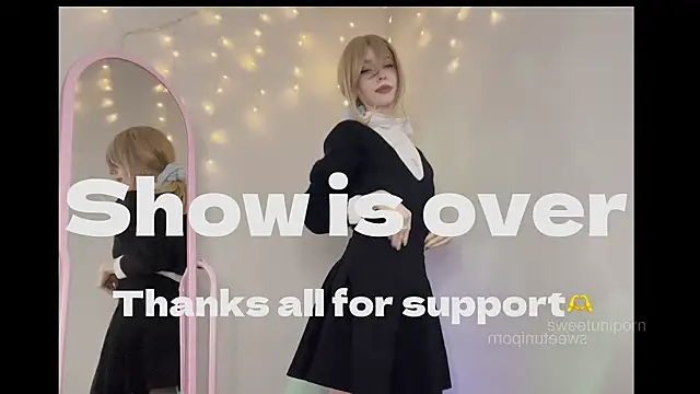 sweetuniporn live sex cam