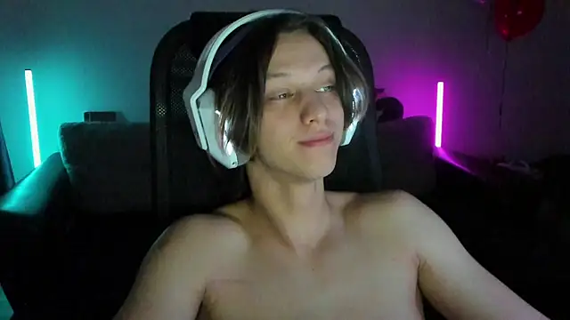 Ostin_meow live sex cam