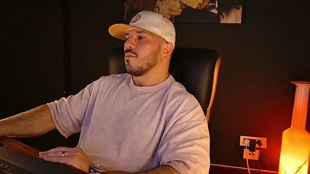 AngeloEric's cam snapshot