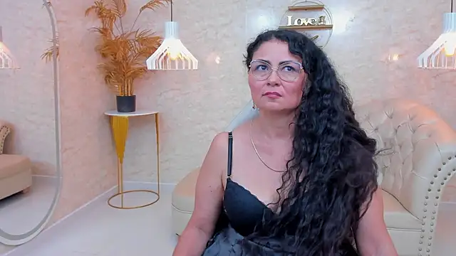 MiaMaturee's cam snapshot