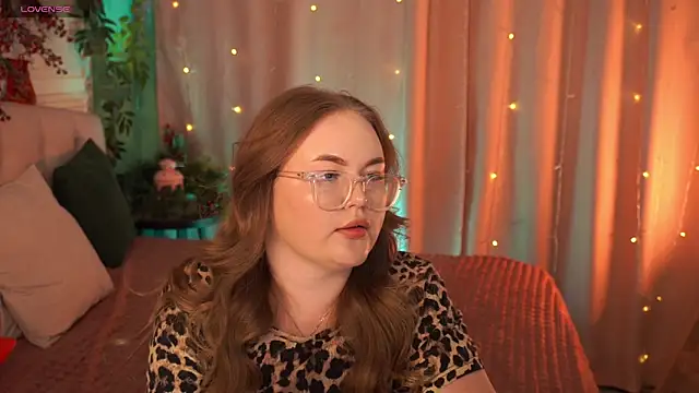 FeliciaLorne's cam snapshot