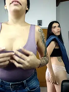 publicdesiary's cam snapshot