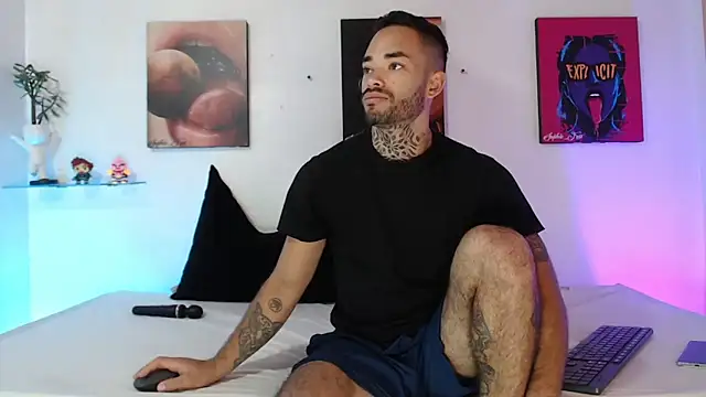 SophieFoxx17's cam snapshot