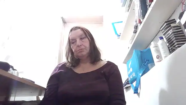 AnnaLive570's cam snapshot