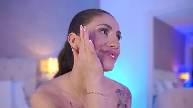 OhhAisha live sex cam