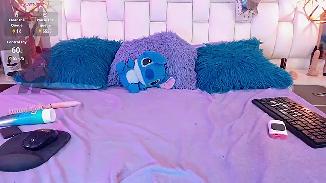 Foxxy_Doll live sex cam