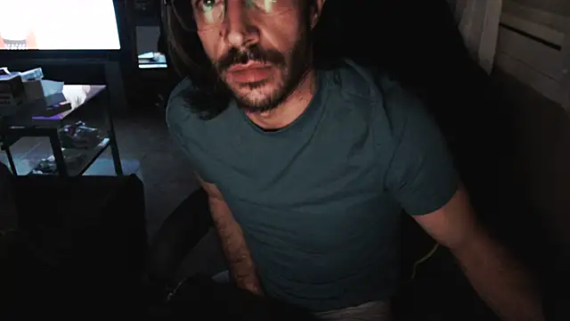 Blackroseyzeus live sex cam