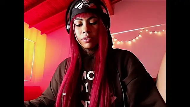 Canela_Osada_'s cam snapshot