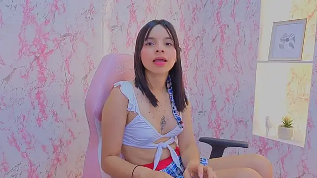 IssaSkinny's cam snapshot