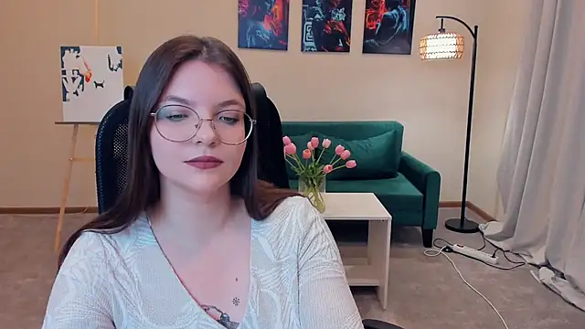 LunaLarose's cam snapshot