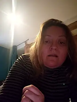 lady_charlyne's cam snapshot