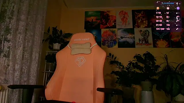 GoodWitch_'s cam snapshot