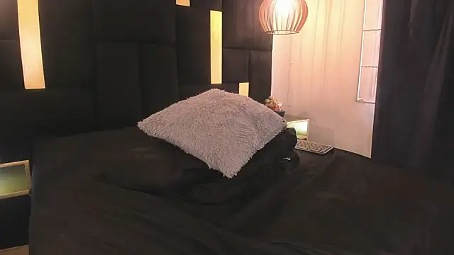 Lucio__Fox's cam snapshot