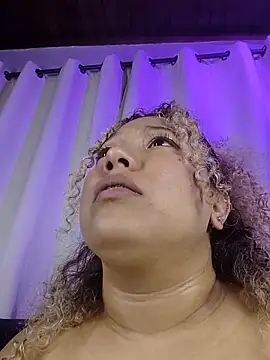 BonnieRitz's cam snapshot