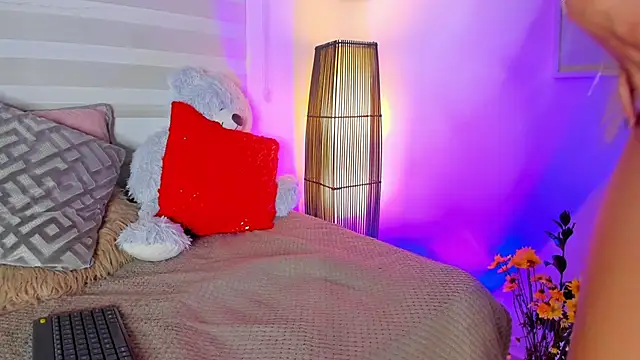 sara_madrid's cam snapshot