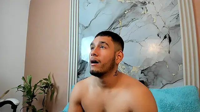 ander_montoyaa's cam snapshot