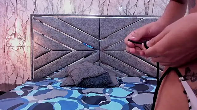 DIRTY_MIIA_'s cam snapshot