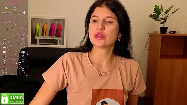 Alianna_Solo_Kisses's cam snapshot