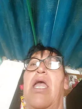 clarita_01's cam snapshot